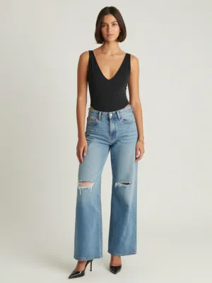Black Bodysuit, tight fit, Denim Jeans